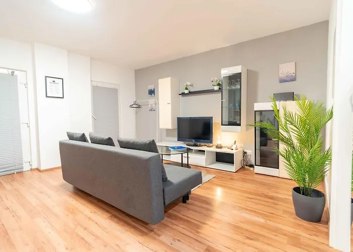 Gemütliches Nähe Bahnhof Und Hochschule Koblenz (Rhineland-Palatinate)